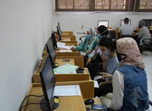 طلاب الثانوية العامة 