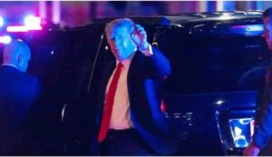  الرئيس الأميركي الأسبق "دونالد ترامب"