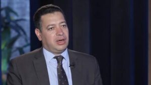 استاذ العلاقات الدولية