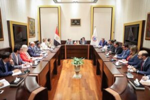 فعاليات اجتماع وزير الصحة المصرية
