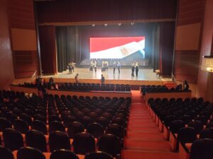 اثناء التنظيم وقبل بداية الحفل 