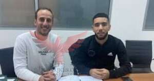 احمد قندوسي يوقع للاهلي 