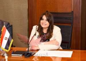 الوزيرة نبيلة مكرم 