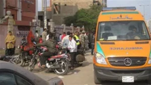 اصابه السواق و6 طلاب